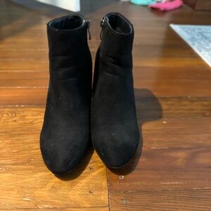 women’s black suede heeled boots